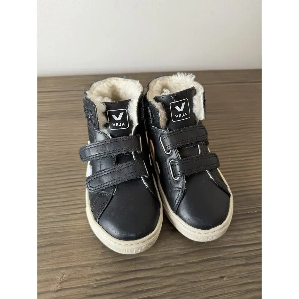 Veja small toddler